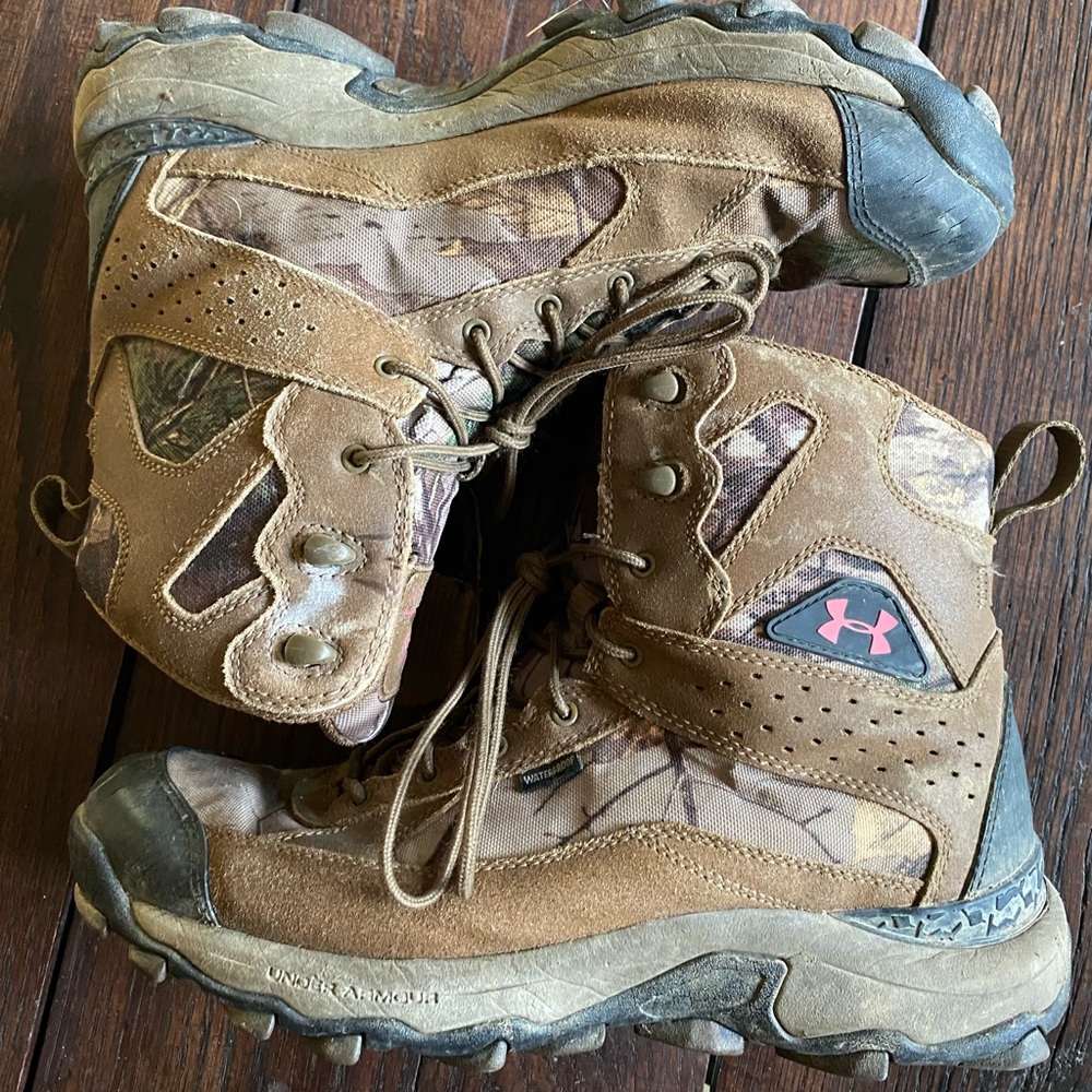 Under Armour women’s waterproof hunting boots